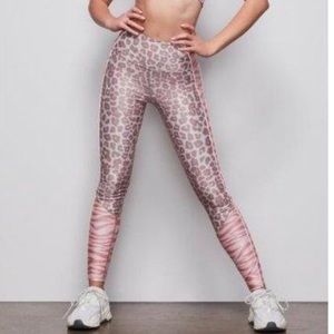 Good American Leggings Size 3 Large Electric Feel Mixed Animal Print Pink